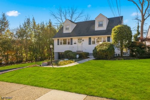 22 Laurel St, Hawthorne, NJ, 07506-2214 | Card Image