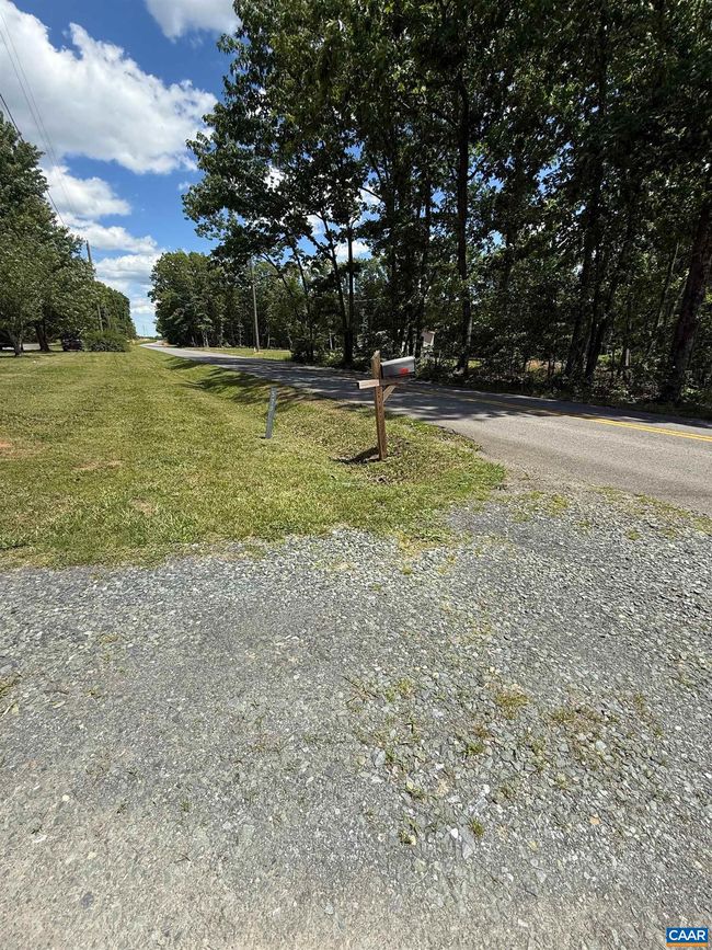 579 Glenmore Rd, House other with 3 bedrooms, 2 bathrooms and null parking in SCOTTSVILLE VA | Image 4