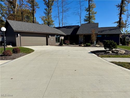 9032 Riverwood Dr, North Ridgeville, OH, 44039-6358 | Card Image