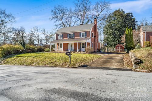 375 Montevista Ave, Marion, NC, 28752-3389 | Card Image