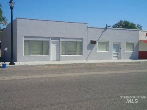 6 W Owyhee Ave, Homedale, ID, 83628-3205 | Card Image