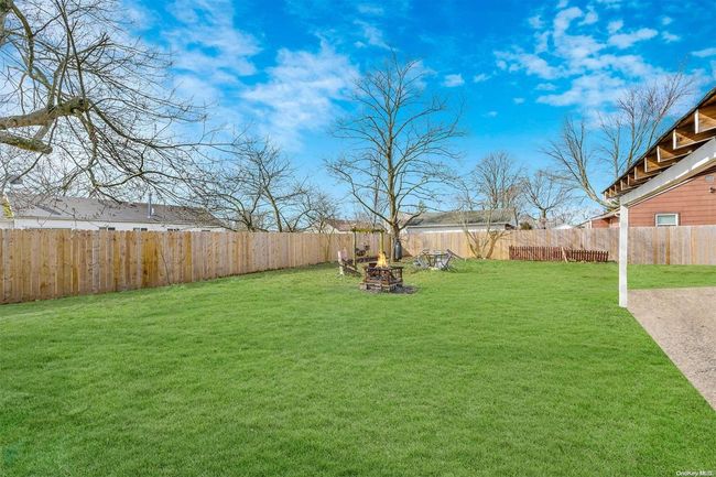 58 Maple St, House other with 3 bedrooms, 1 bathrooms and null parking in Central Islip NY | Image 12
