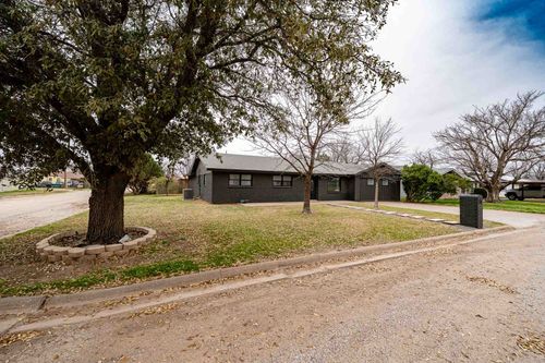 600 Nw Avenue I, Hamlin, TX, 79520-2022 | Card Image