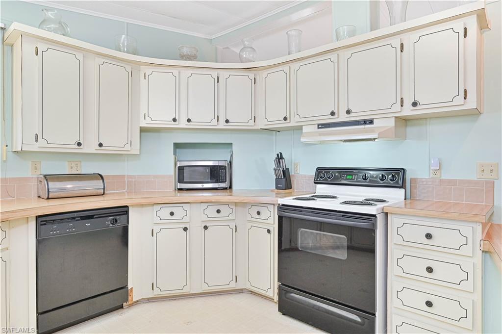 Residential in FORT MYERS 5