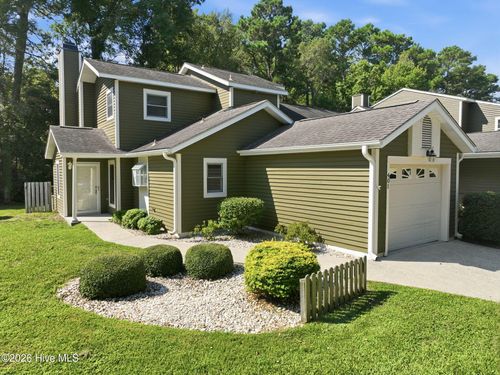 401 Cedarwood Vlg, Morehead City, NC, 28557-8410 | Card Image