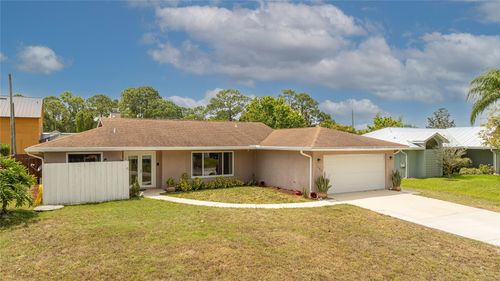 1550 Se Pratt St, Port St Lucie, FL, 34983-4030 | Card Image
