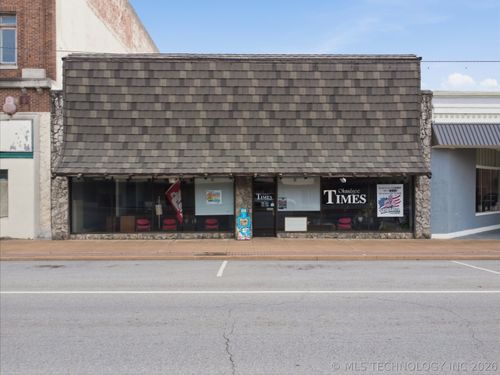 320 W 6th St, Okmulgee, OK, 74447-5018 | Card Image