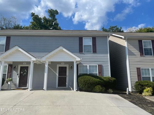 909 Micro Way, Knoxville, TN, 37912-3769 | Card Image