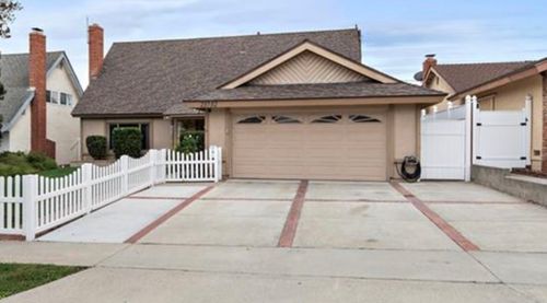 23732 Cavanaugh Rd, Lake Forest, CA, 92630-3907 | Card Image