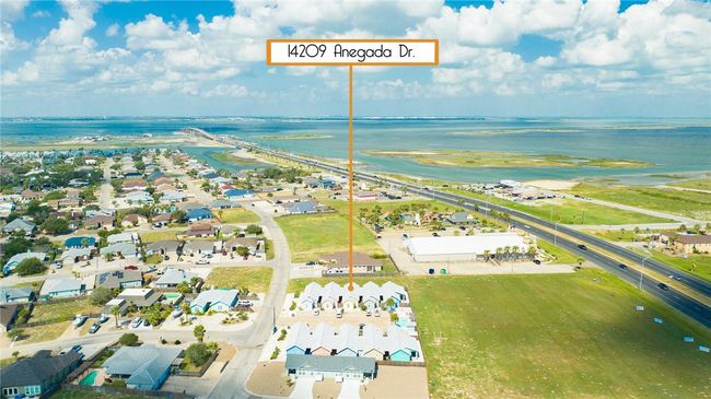 14209 Anegada Dr, Condo with 2 bedrooms, 2 bathrooms and 2 parking in Corpus Christi TX | Image 15