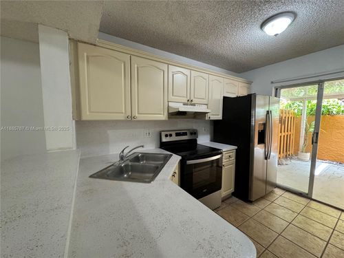 apt-104-7497 W 22nd Ave, Hialeah, FL, 33016-6886 | Card Image