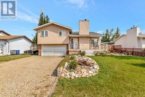 108 6th Ave E, Maidstone, SK, S0M1M0 | Card Image