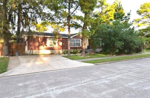 11703 Greenmesa Dr, Houston, TX, 77044-7116 | Card Image