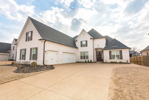 5143 Lawrenceburg Ln E, Lakeland, TN, 38002-1121 | Card Image