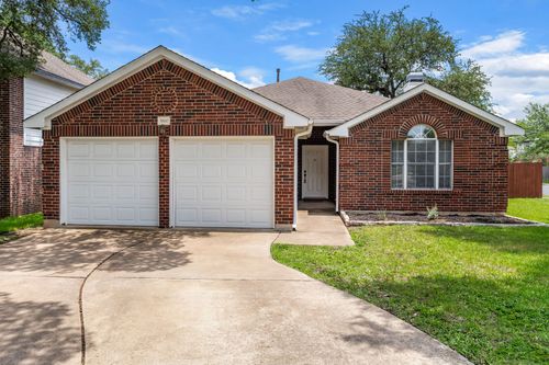5900 Taylorcrest Dr, Austin, TX, 78749-4272 | Card Image