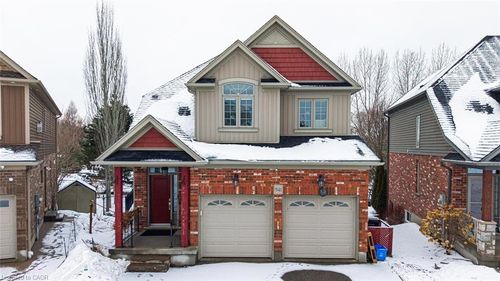 941 Pioneer Grove Crt, Kitchener, ON, N2P0B2 | Card Image