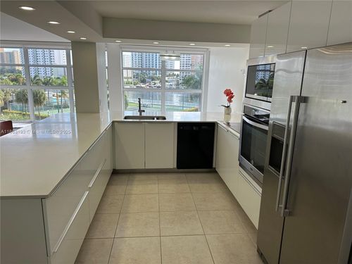 apt-402-400 Leslie Dr, Hallandale Beach, FL, 33009-2964 | Card Image