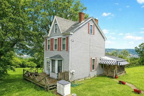 30 Perry St, Millvale, PA, 15209-2100 | Card Image