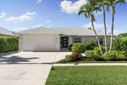 200 Sand Hill St, MARCO ISLAND, FL, 34145-4617 | Card Image