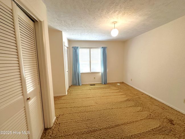 217 Summertree Ct, House other with 3 bedrooms, 3 bathrooms and 1 parking in Clinton NC | Image 16