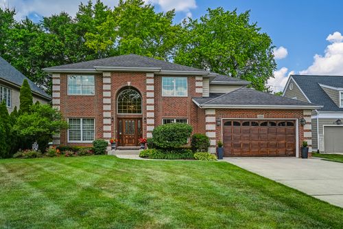 5220 Central Ave, Western Springs, IL, 60558-1805 | Card Image