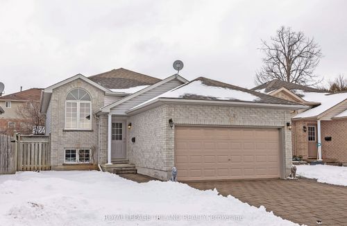 472 Talltree Cres, London, ON, N5V5E6 | Card Image