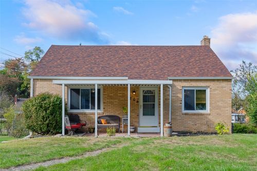 208 Andrew Dr, Glenshaw, PA, 15116-1814 | Card Image