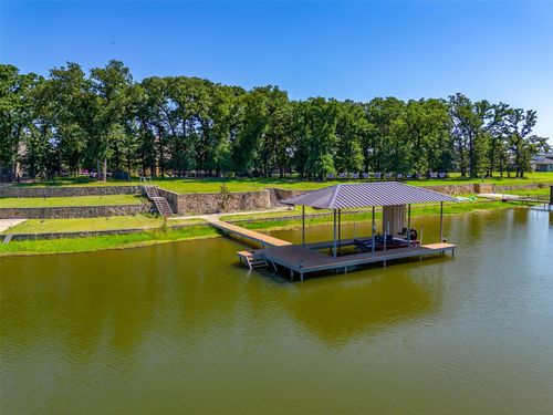 1552 Laguna N, Azle, TX, 76020 | Card Image
