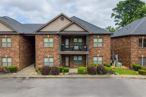 1930 N Reynolds Rd, Bryant, AR, 72022-2737 | Card Image