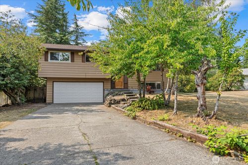 18408 63rd Pl W, Lynnwood, WA, 98037-7207 | Card Image