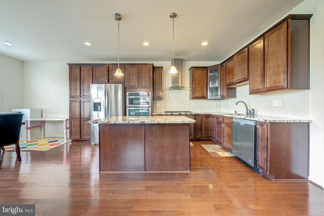 23314 Tradewind Dr, Townhouse with 3 bedrooms, 4 bathrooms and null parking in BRAMBLETON VA | Image 23