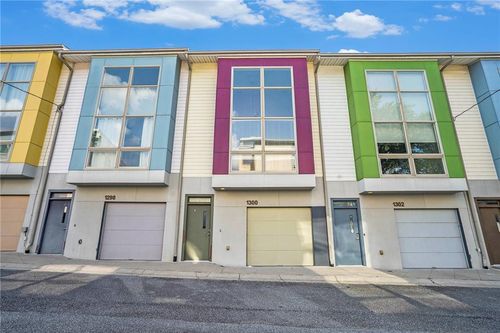 1300 Noguchi Mews Nw, Atlanta, GA, 30318-4197 | Card Image