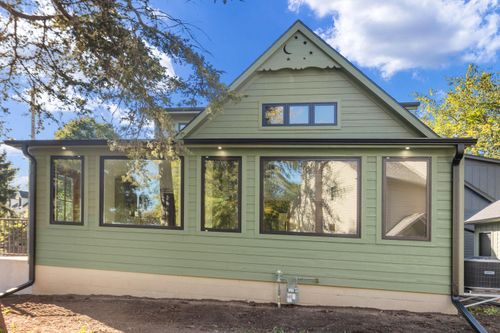 637 1st St, Delafield, WI, 53018-1903 | Card Image