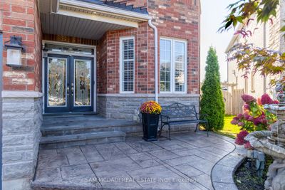 5300 Snowbird Crt, House other with 5 bedrooms, 5 bathrooms and 6 parking in Mississauga ON | Image 2