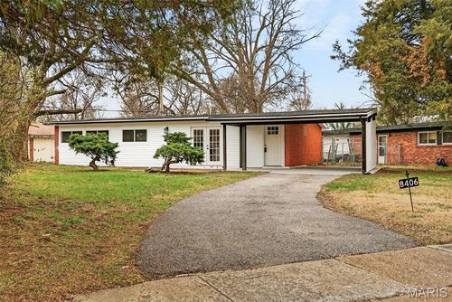 8406 January Ave, Berkeley, MO, 63134-1414 | Card Image