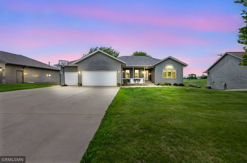 910 Melwood Ct, Madison Lake, MN, 56063-7601 | Card Image
