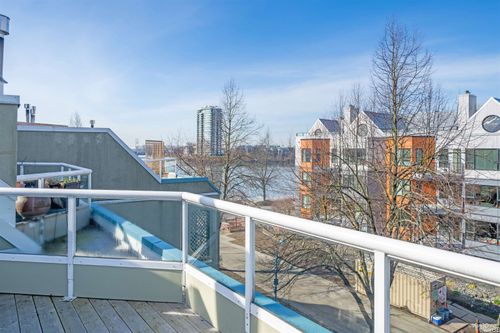 417-31 RELIANCE COURT, New Westminster, BC, V3M6C6 | Card Image