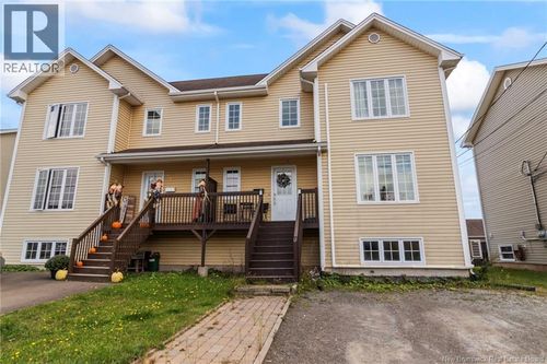 69 Blanchard St, Dieppe, NB, E1A0R8 | Card Image
