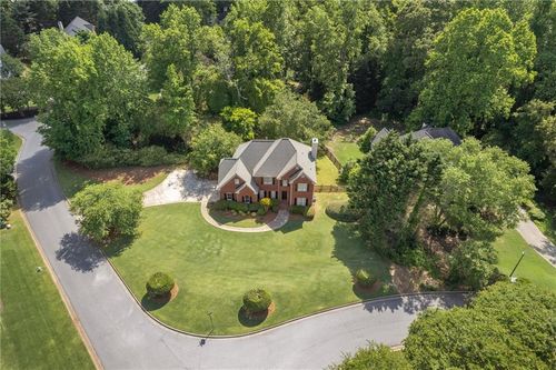 3310 Chartwell Blvd, Suwanee, GA, 30024-6825 | Card Image