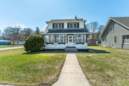 324 E Vasa Avenue, Fergus Falls, MN, 56537 | Card Image