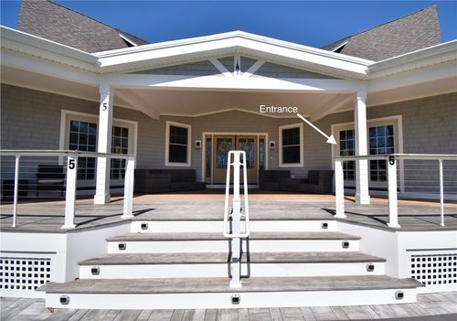 5 Phils Path, Westerly, RI, 02891-2074 | Card Image