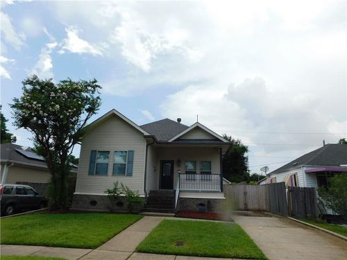 22 Davis Blvd, Jefferson, LA, 70121-2206 | Card Image