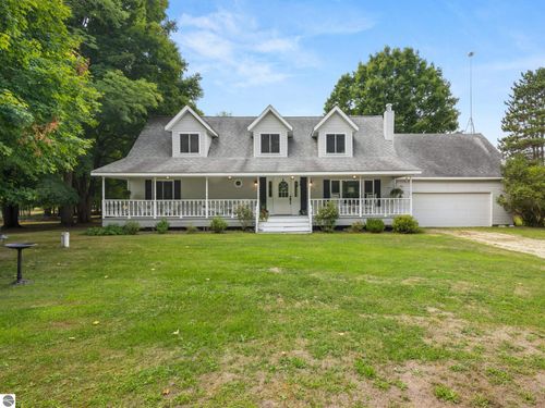 21081 205th Ave, Big Rapids, MI, 49307-9008 | Card Image