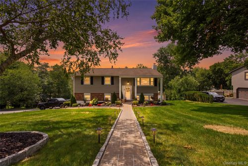 19 Mcmillan Ave, Mahopac, NY, 10541-3815 | Card Image