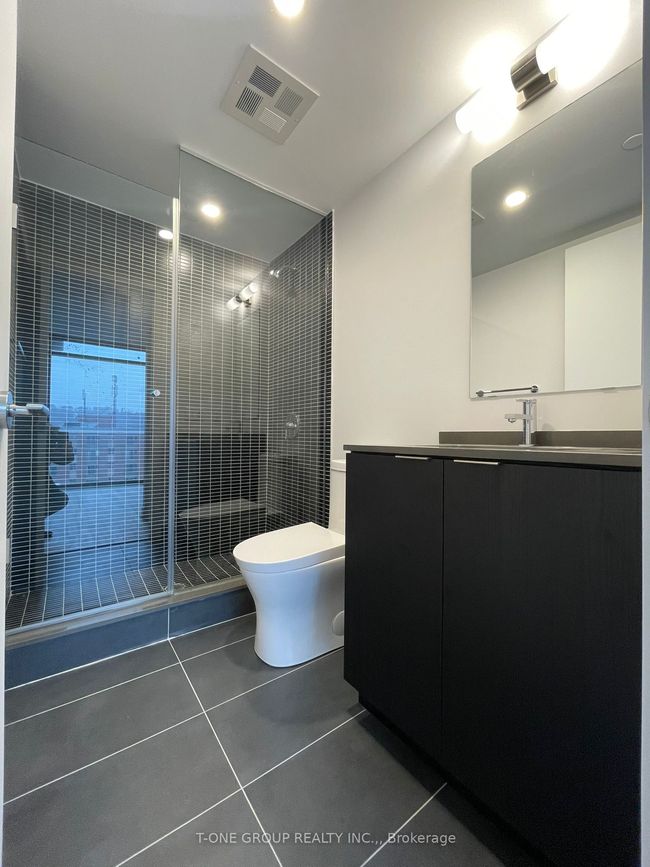1204 - 1 Jarvis St, Condo with 2 bedrooms, 2 bathrooms and null parking in Hamilton ON | Image 13