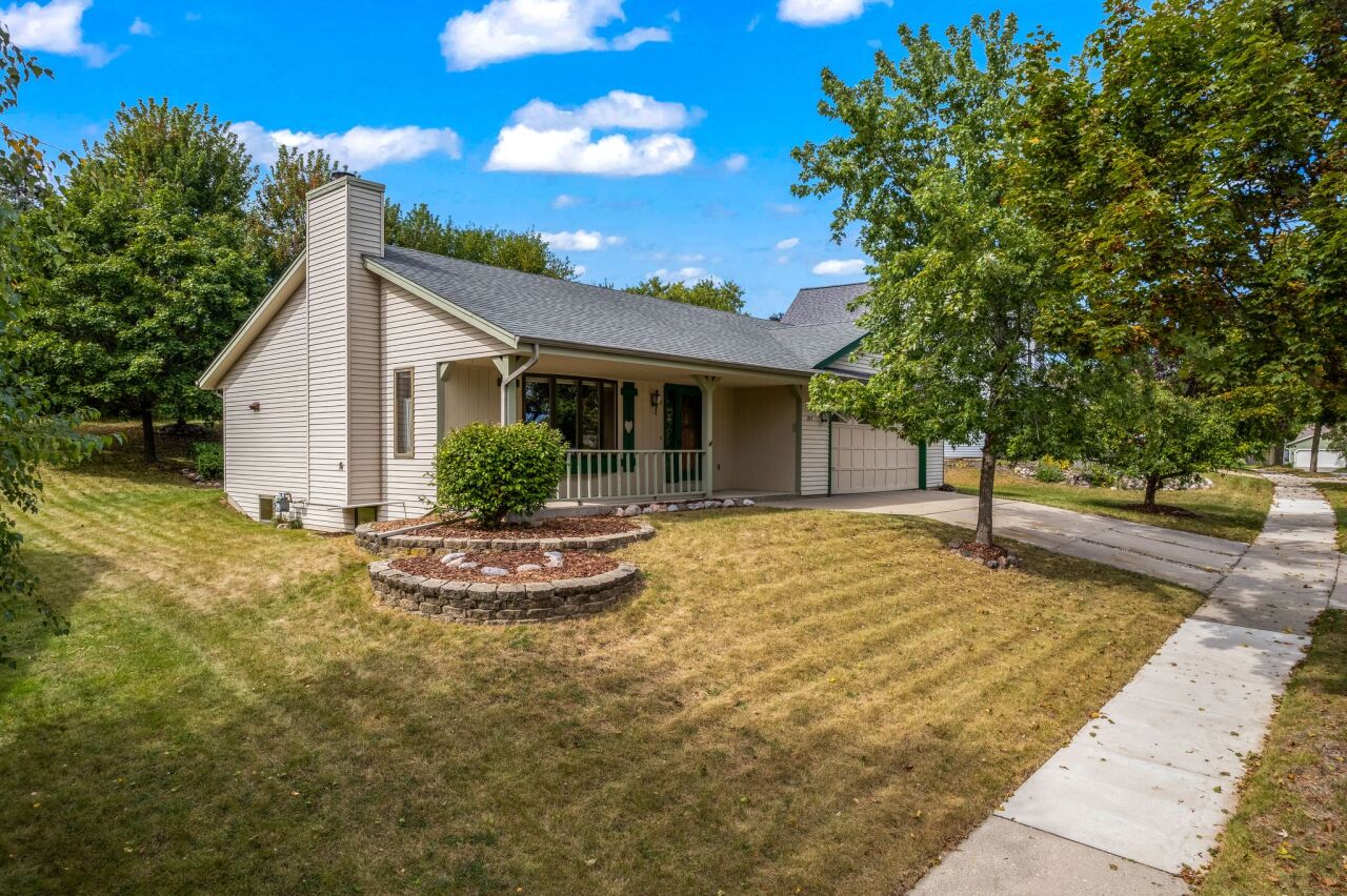 Stewart Hill Dr, Waukesha, WI 53188