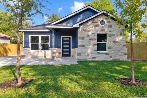 618 S San Gabriel Ave, San Antonio, TX, 78237-2856 | Card Image