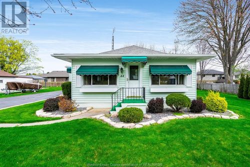 44 Mccallum St, Kingsville, ON, N9Y1C2 | Card Image