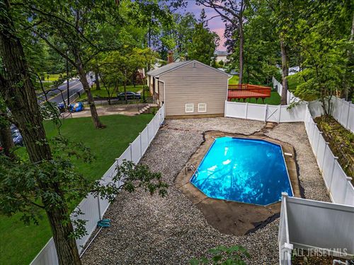 376 New Brunswick Ave, East Brunswick, NJ, 08816-4039 | Card Image