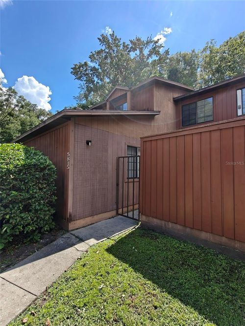5815 Sw 9th Pl, GAINESVILLE, FL, 32607-3892 | Card Image